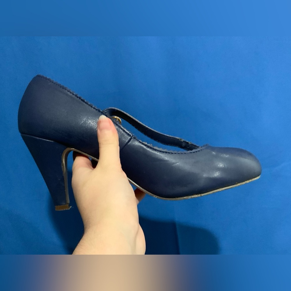 Elegant Navy Blue Women's Heels